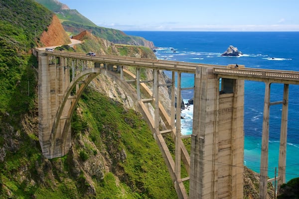 Bixby Bridge which includes general coastal views, a bridge and landscape views
