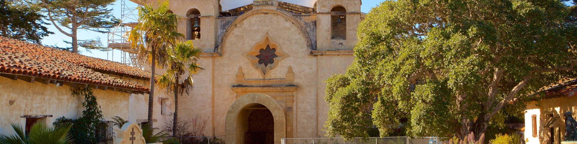 Carmel Mission Basilica featuring heritage elements