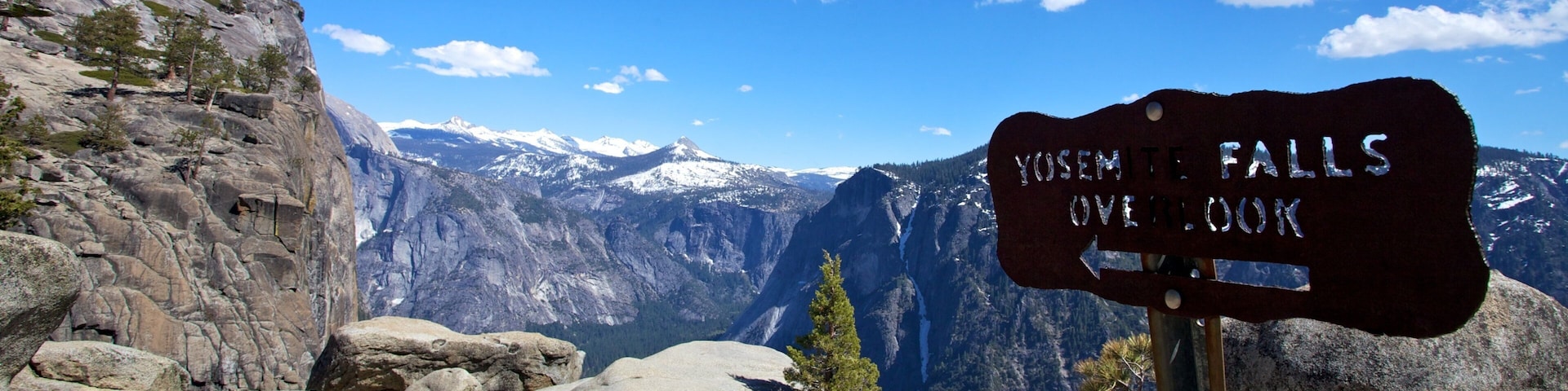 優勝美地瀑布 设有 看板