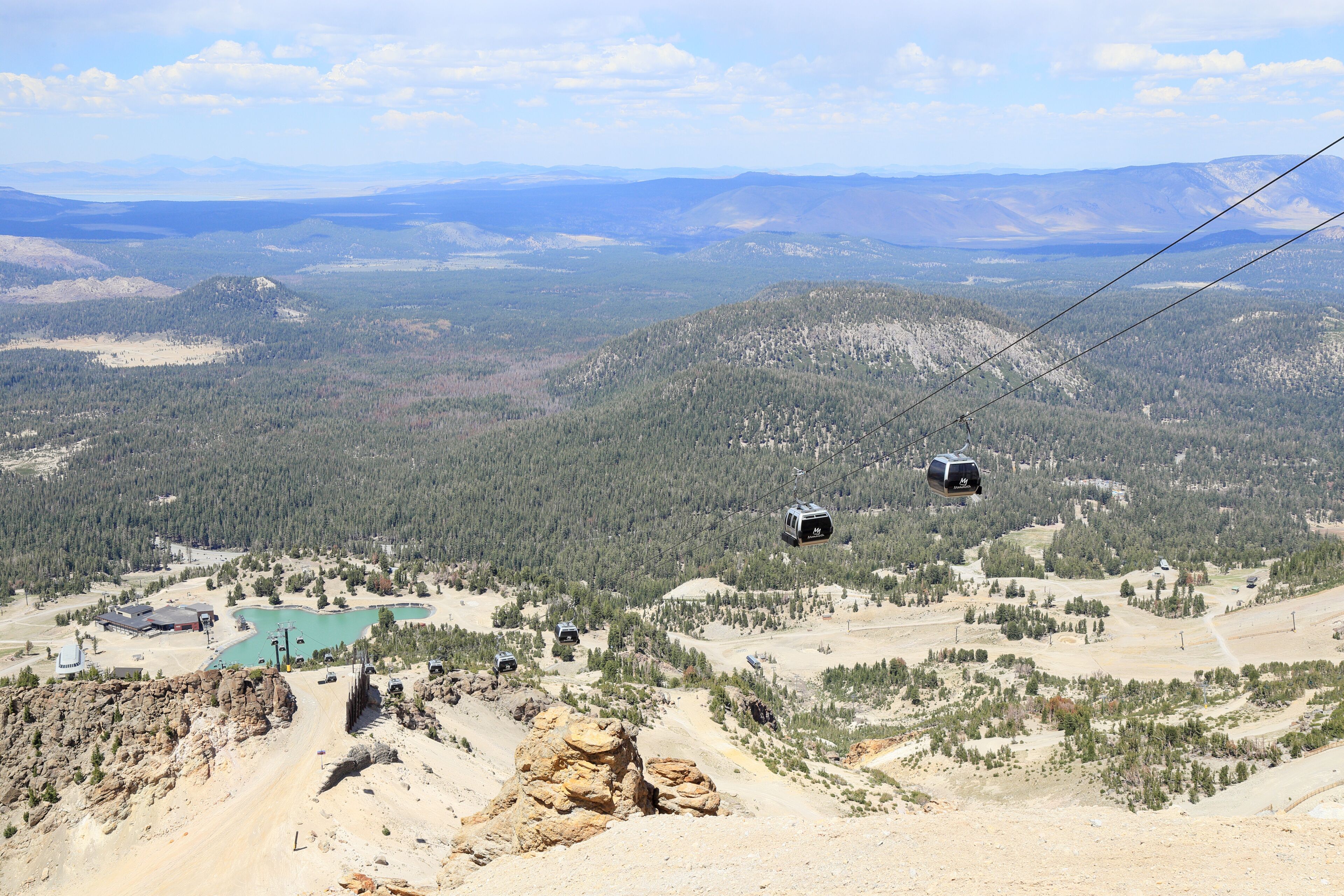 Gondolas to the top of Mammoth mountain in Mammoth Lakes, California