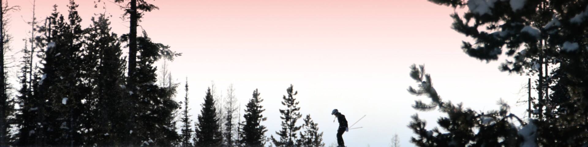 Kimberley Alpine Resort which includes a sunset, snow and snow skiing