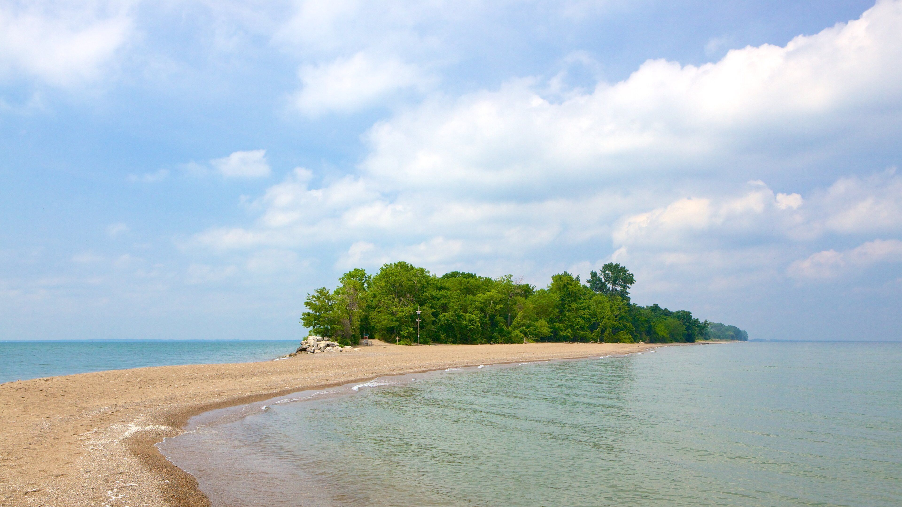 Point Pelee National Park featuring a pebble beach