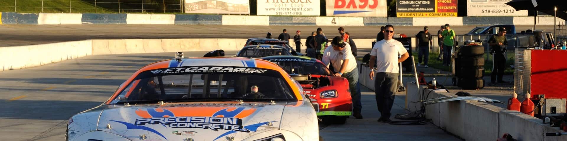 Delaware Speedway das einen Sonnenuntergang