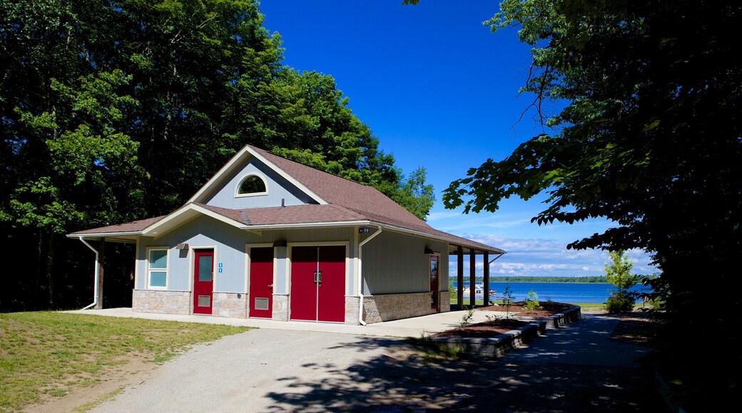 Georgian Bay Islands National Park mostrando una casa