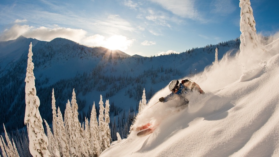Stazione sciistica di Whitewater caratteristiche di sci e neve cosi come ragazzo