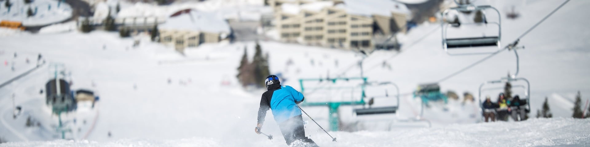 Marble Mountain welches beinhaltet Schnee, Gondel und Skifahren