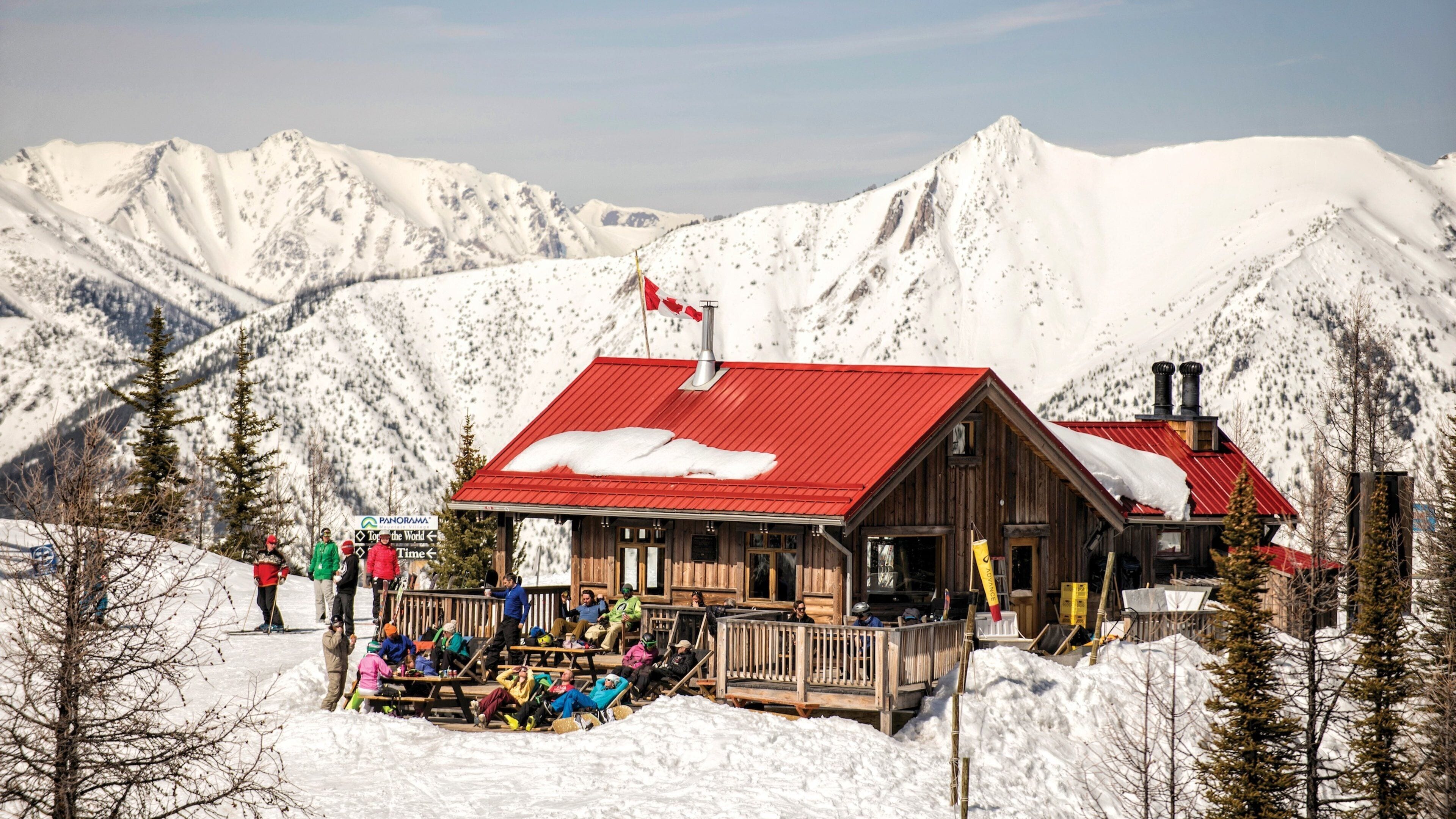 Panorama Mountain Ski Area which includes mountains, snow and apres ski