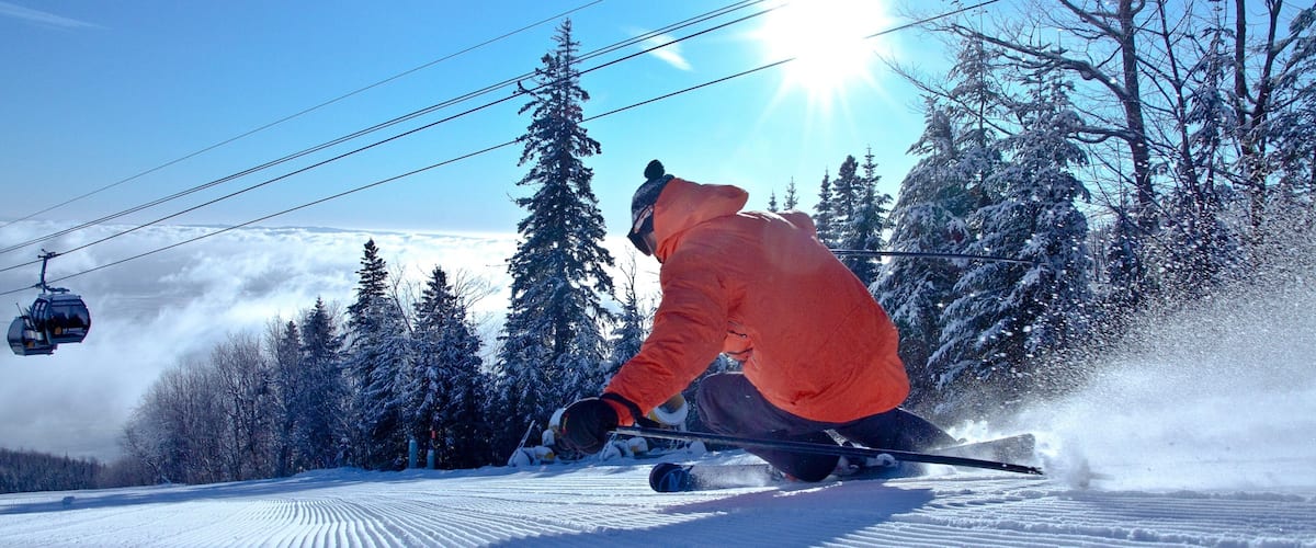 Le Massif som omfatter en kabinelift, skiløb og sne