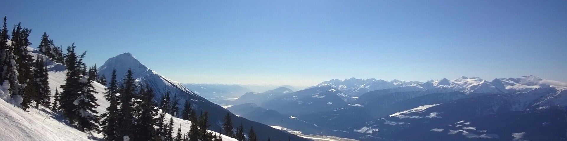 Beautiful blue bird-sky day at Revelstoke Mountain Resort.
