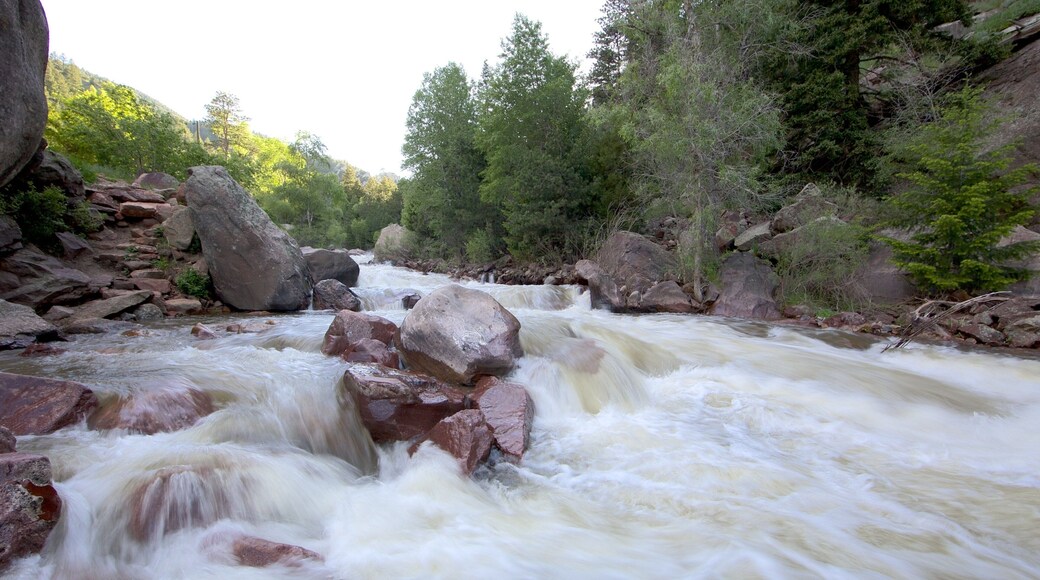 Eldorado Canyon State Park que incluye rápidos