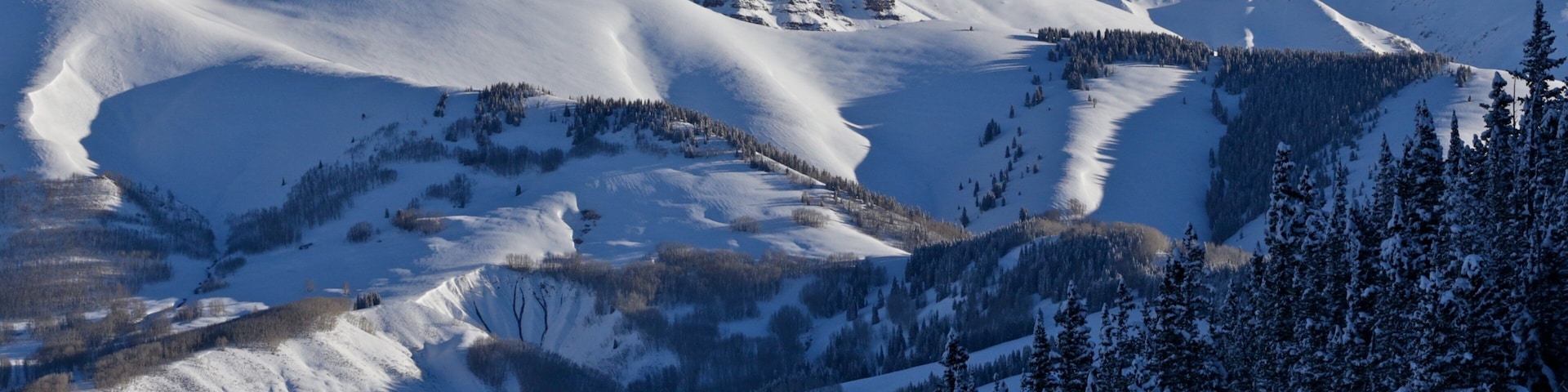 Crested Butte Mountain Resort which includes snow and mountains