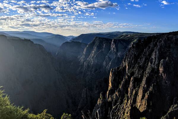 Dawn with just me and the canyon.
•
#BlackCanyonOfTheGunnisonNP #NPS #Colorado #Montrose #Dawn #Morning #Nature #Photography #Adventure #Hiking #NationalPark #Landscape