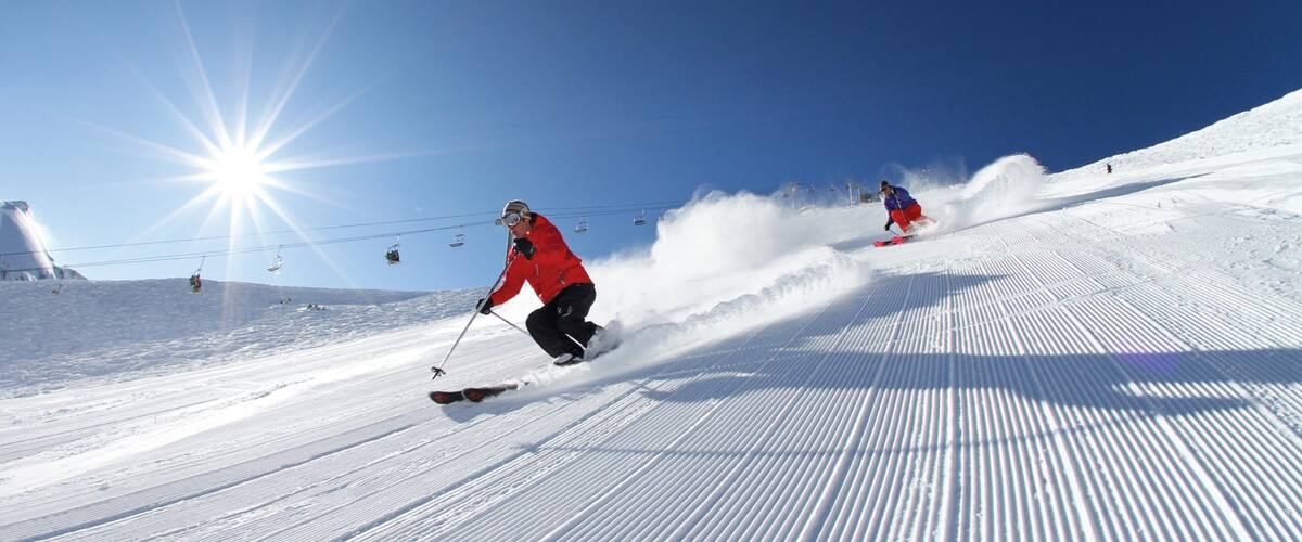 Telluride Ski Resort featuring snow, a gondola and snow skiing