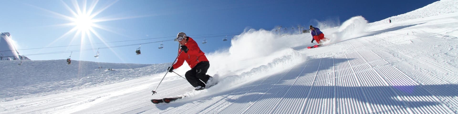 Stazione sciistica di Telluride mostrando funivia, sci e neve