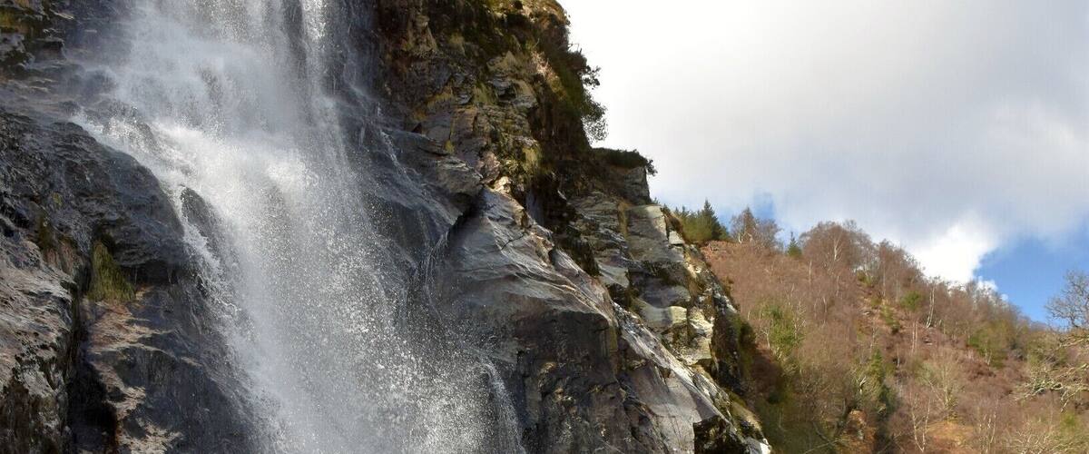 Powerscourt Waterfall
is a waterfall on the river Dargle near Enniskerry, County Wicklow, in Ireland, located in a valley surrounded by Djouce Mountain and the Great Sugar Loaf. At a height of 121 metres (397 ft), it is the highest waterfall in Ireland. The waterfall and surrounding valley are owned by the Powerscourt Estate.