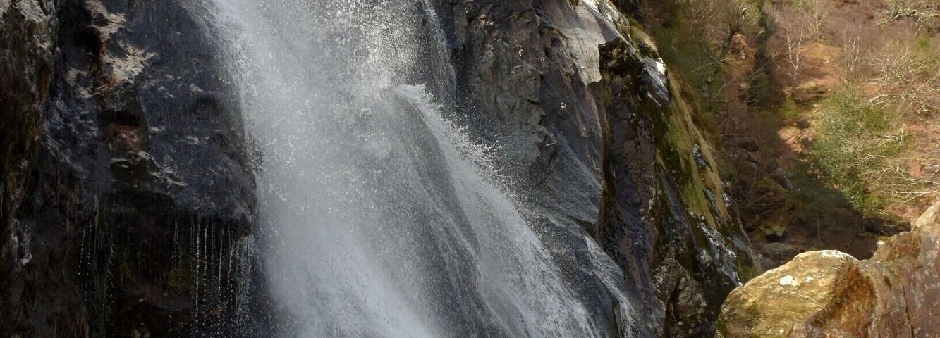 Powerscourt Waterfall
is a waterfall on the river Dargle near Enniskerry, County Wicklow, in Ireland, located in a valley surrounded by Djouce Mountain and the Great Sugar Loaf. At a height of 121 metres (397 ft), it is the highest waterfall in Ireland. The waterfall and surrounding valley are owned by the Powerscourt Estate.