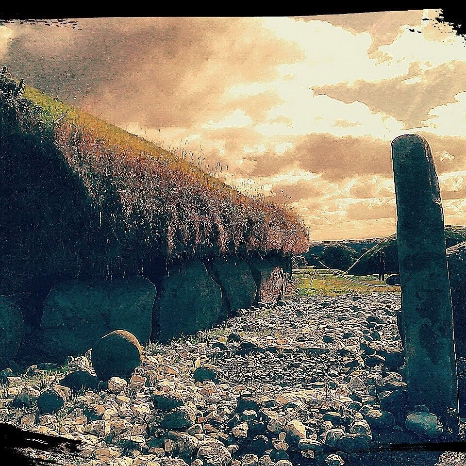 Hill of Knowth
While most of us might have heard of Newgrange, DON'T miss on this gem! Book the full tour to cover this glorious place too😃 #Ireland #Irish #archeology #historical #amazing #must see Irish #Irish highlights #awesome #photograph
#north #travel