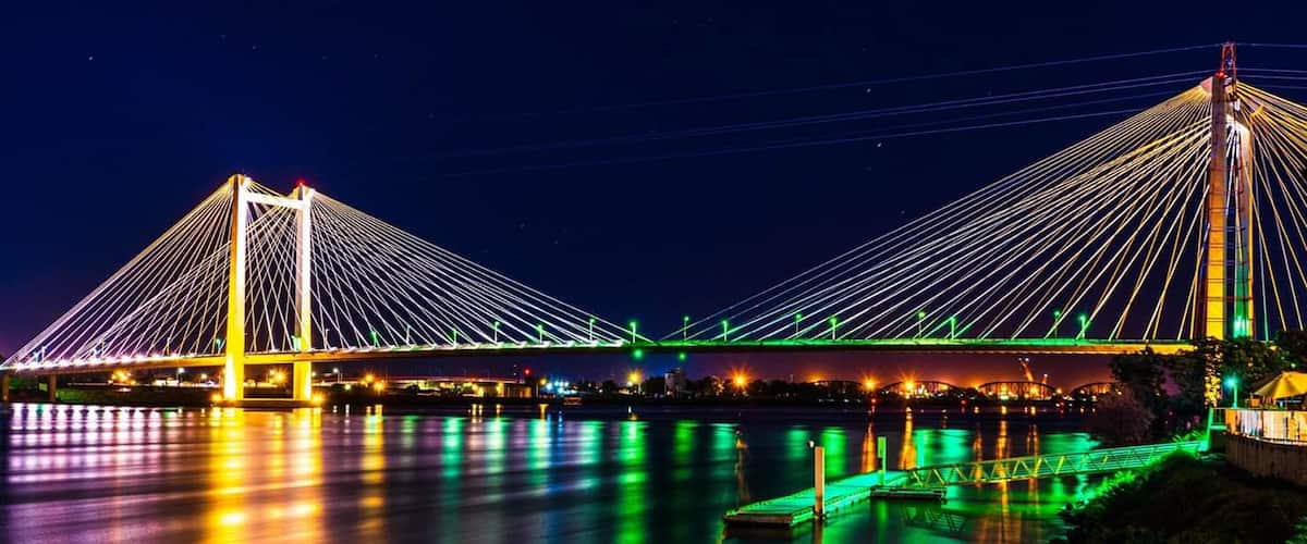 Cable bridge in tri cities. Washington st