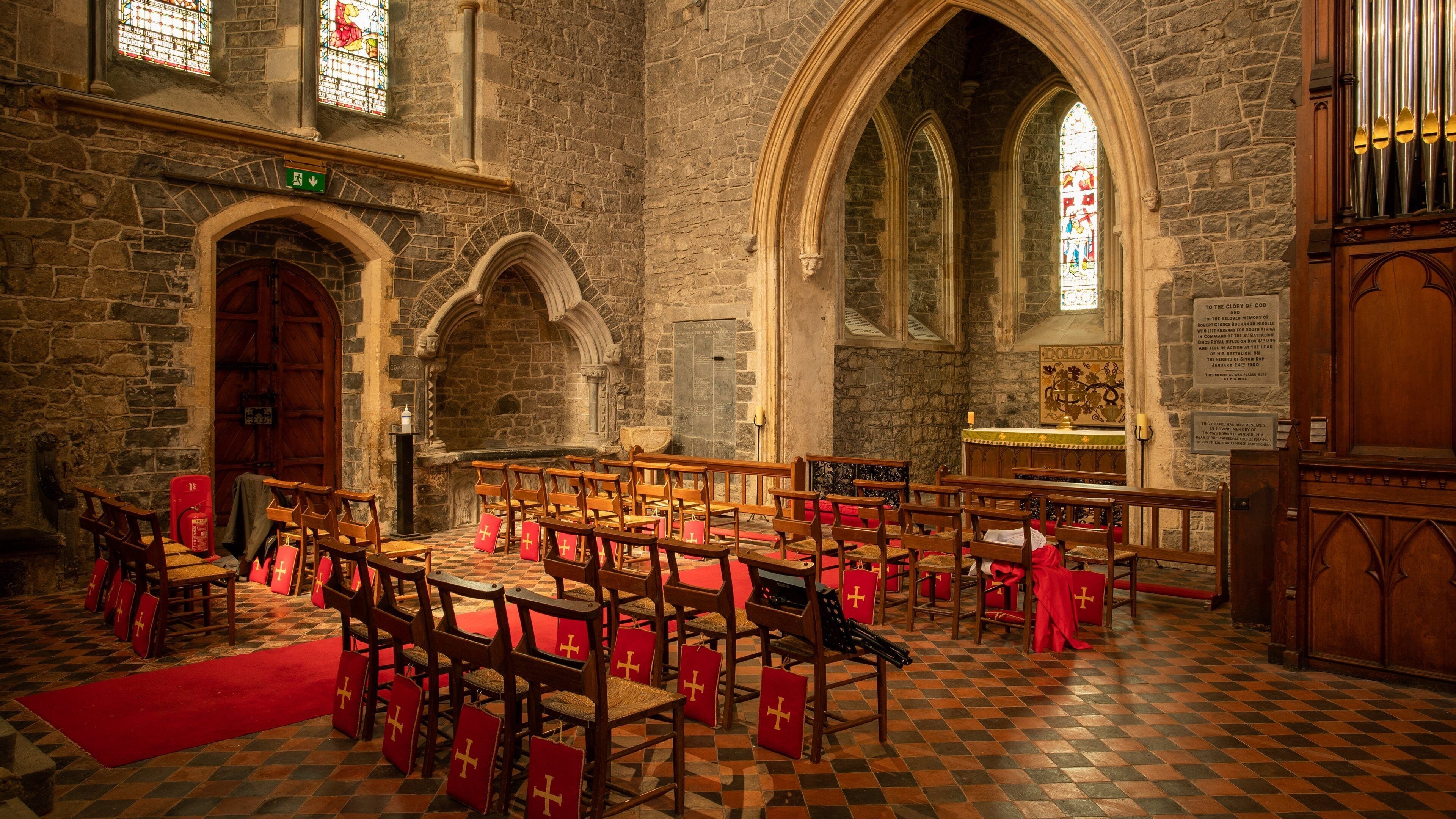 St. Canice\'s Cathedral which includes heritage elements, interior views and a church or cathedral