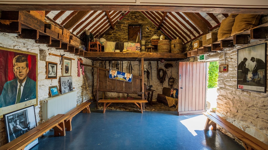 Kennedy Homestead which includes interior views and heritage elements