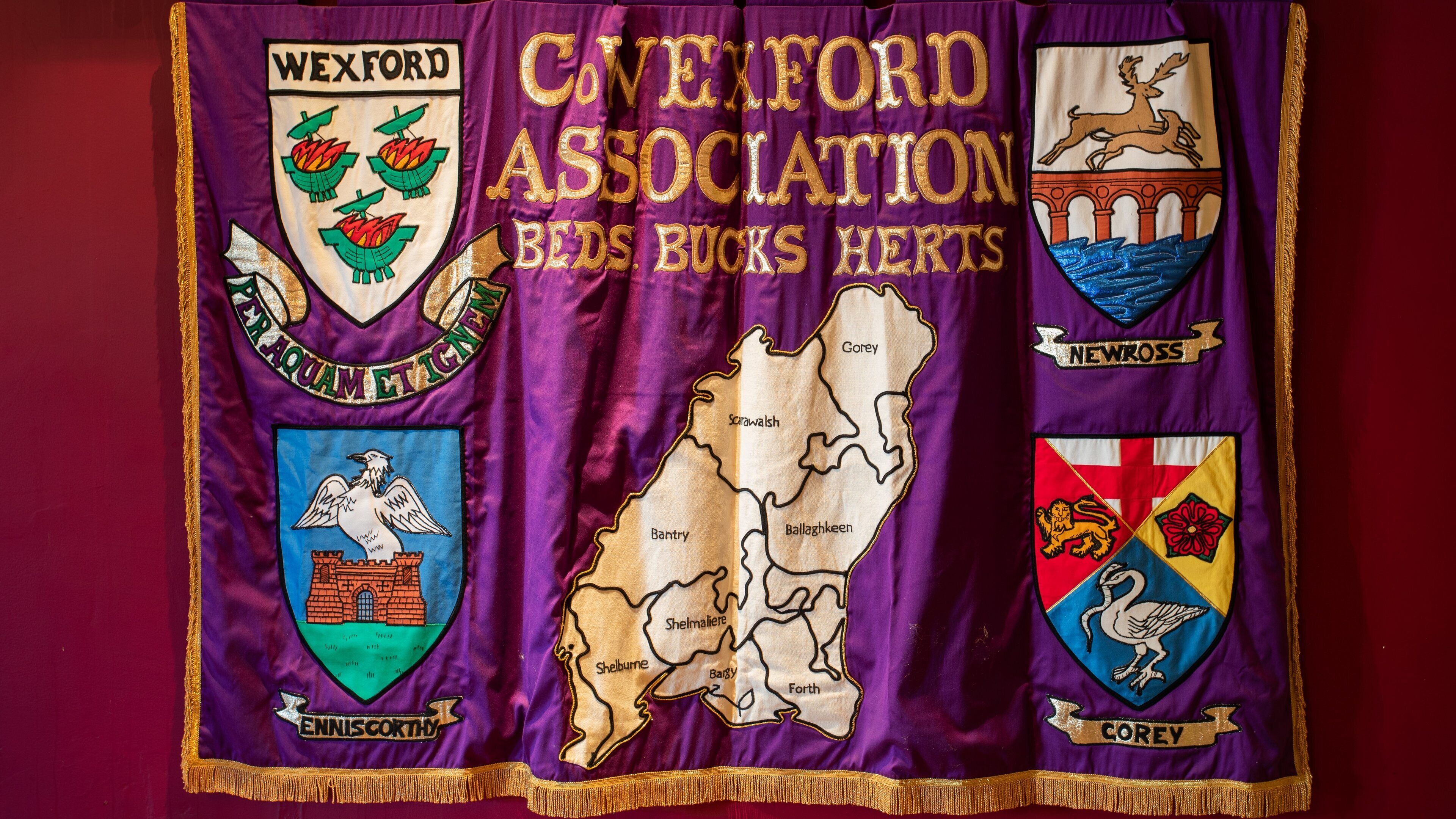 National 1798 Centre featuring signage