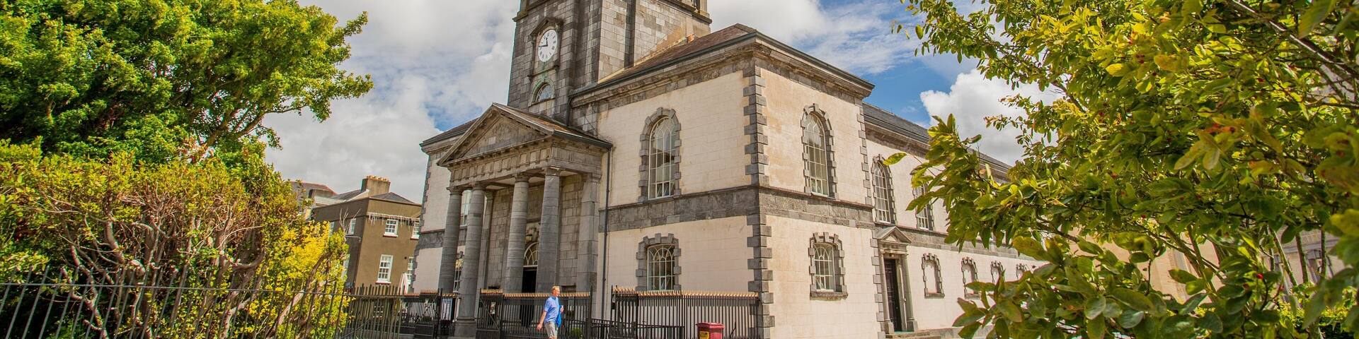 Christ Church Cathedral which includes a church or cathedral and heritage architecture