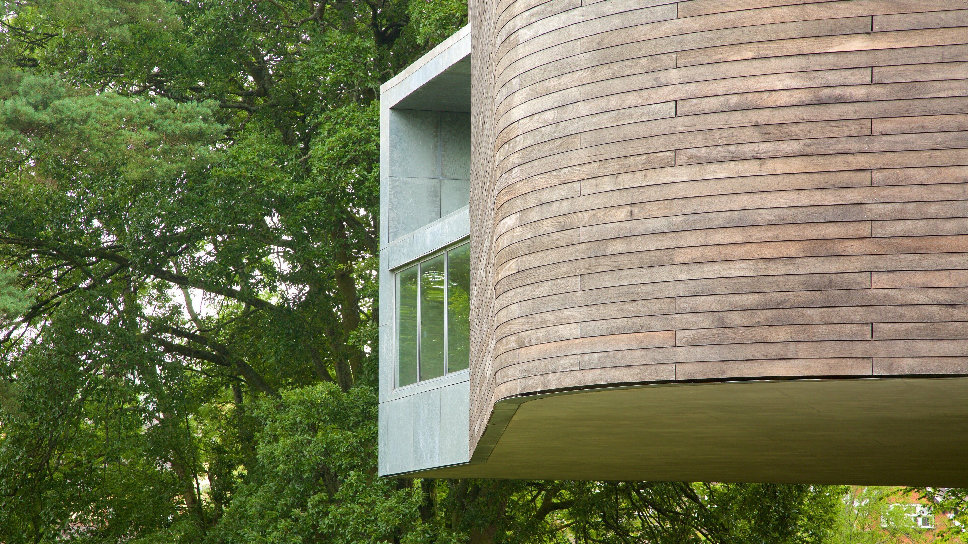 Glucksman Gallery showing modern architecture