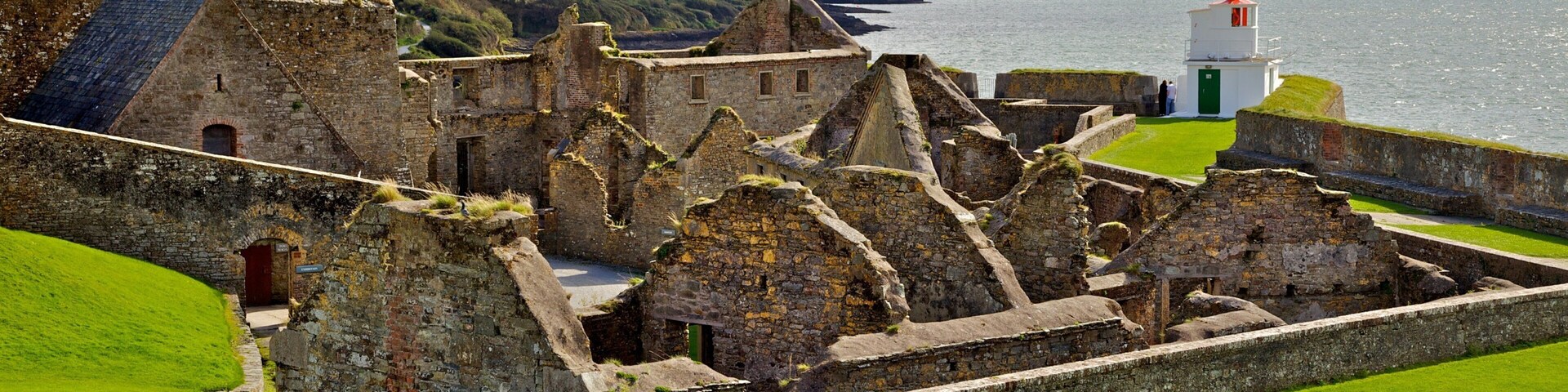 Charles Fort showing heritage architecture, building ruins and general coastal views
