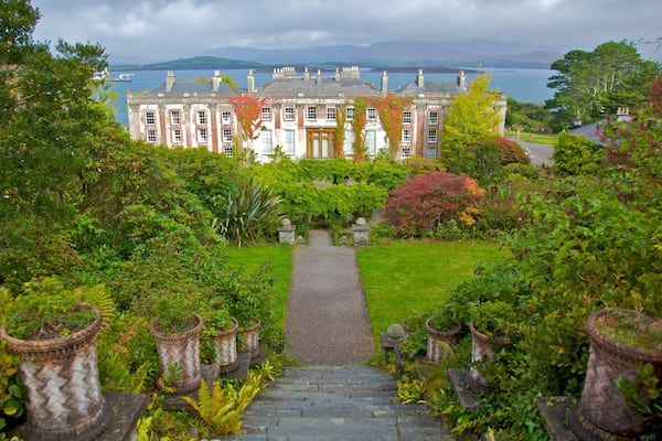 Bantry House welches beinhaltet Garten, Palast oder Schloss und historische Architektur