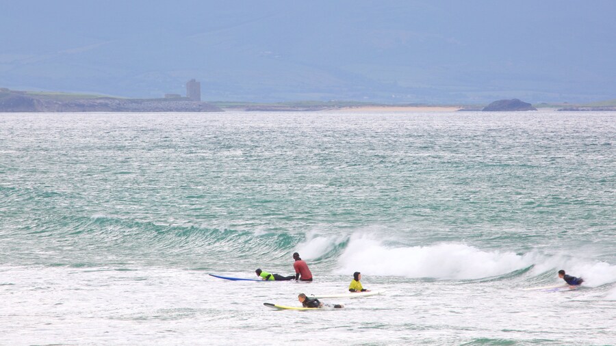 Banna Beach featuring a sandy beach, waves and general coastal views