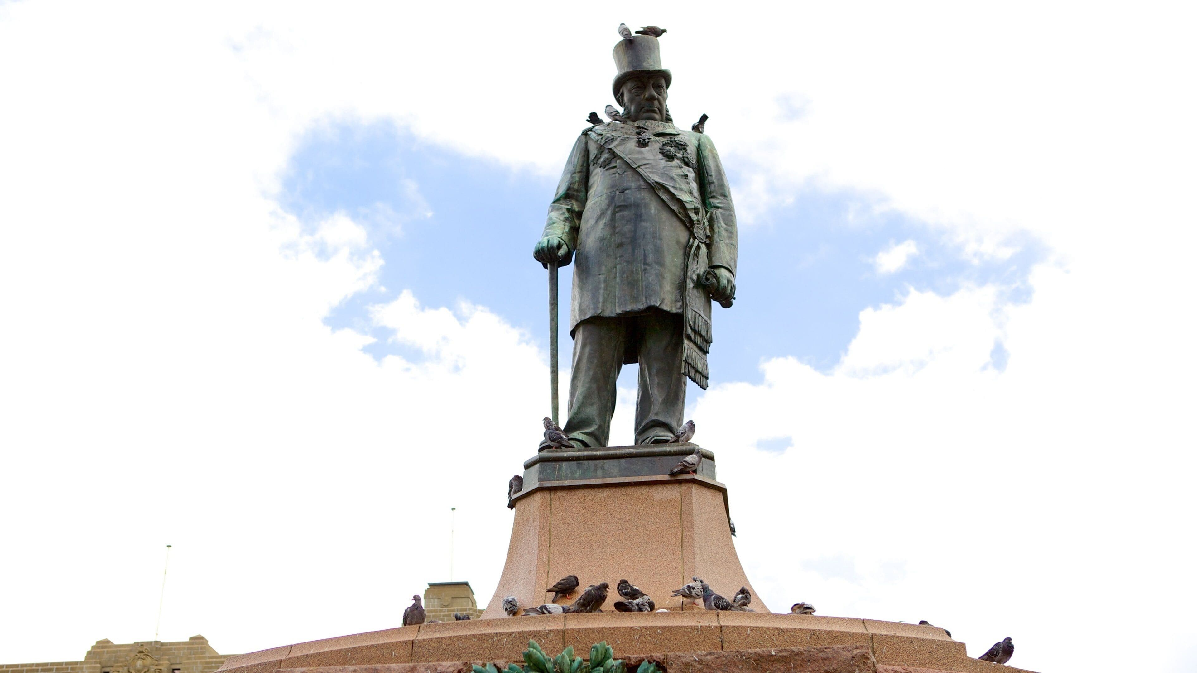 Church Square showing a statue or sculpture, outdoor art and art