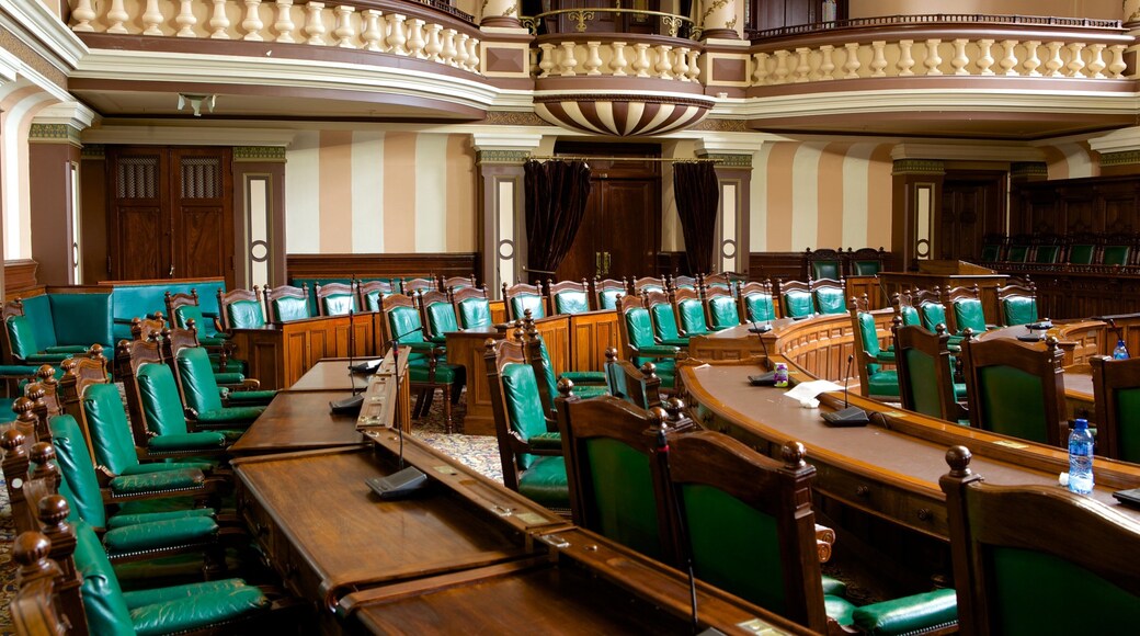 Church Square showing interior views, a church or cathedral and heritage architecture