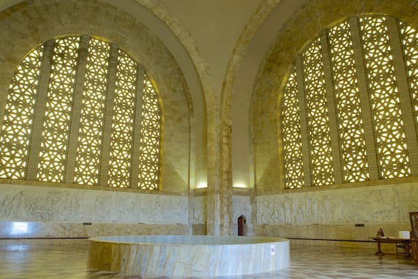 Voortrekker Monument showing a monument and interior views