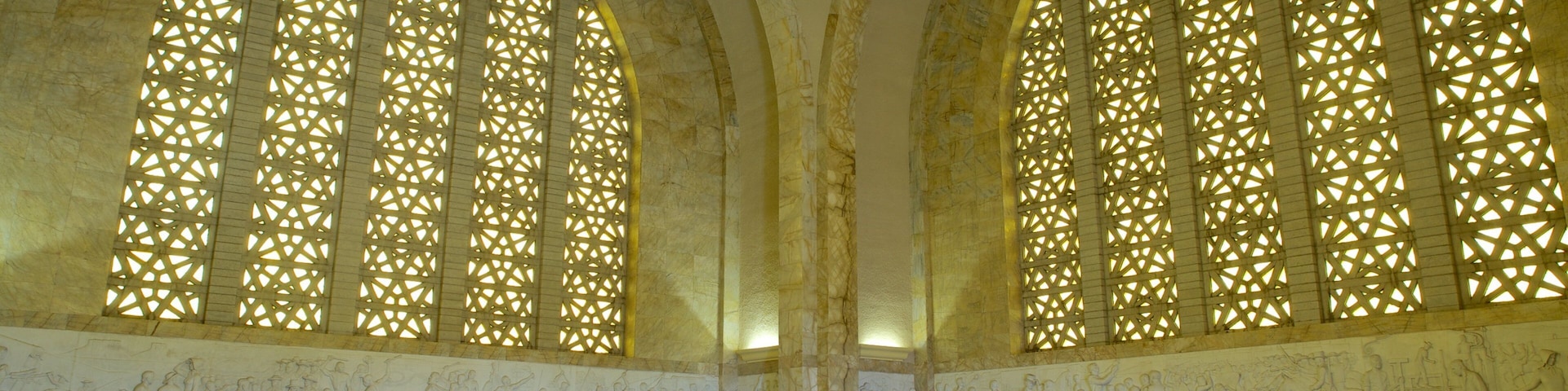 Voortrekker Monument caracterizando vistas internas e um monumento