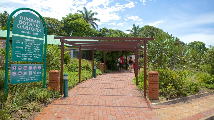 uShaka Marine World which includes marine life, a garden and signage