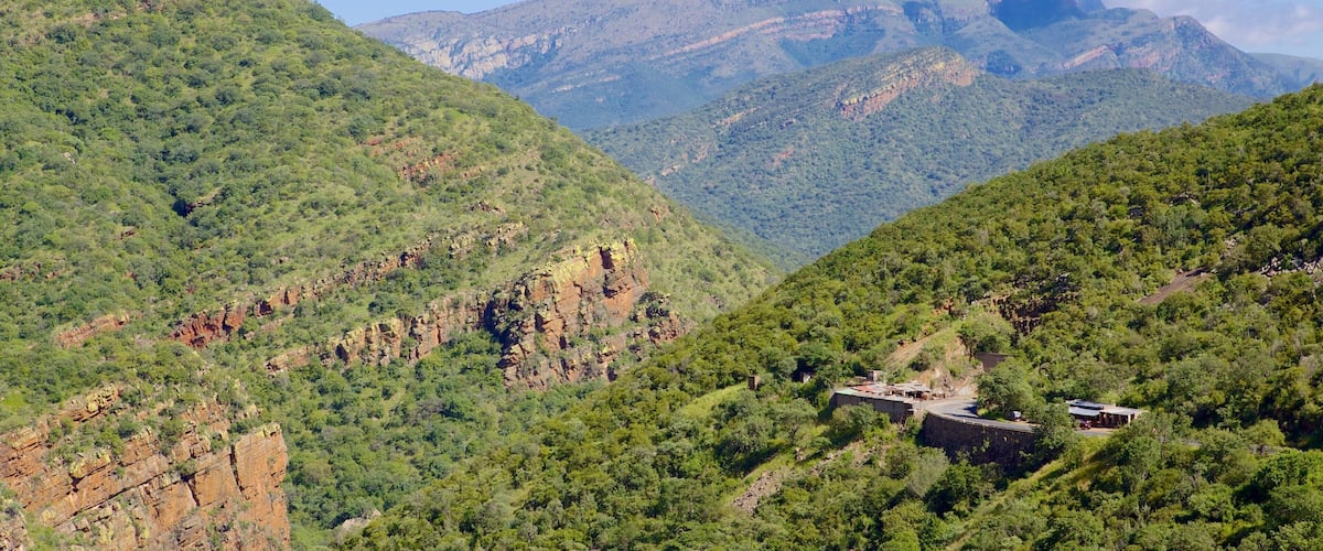 Blyde River Canyon showing landscape views and a gorge or canyon