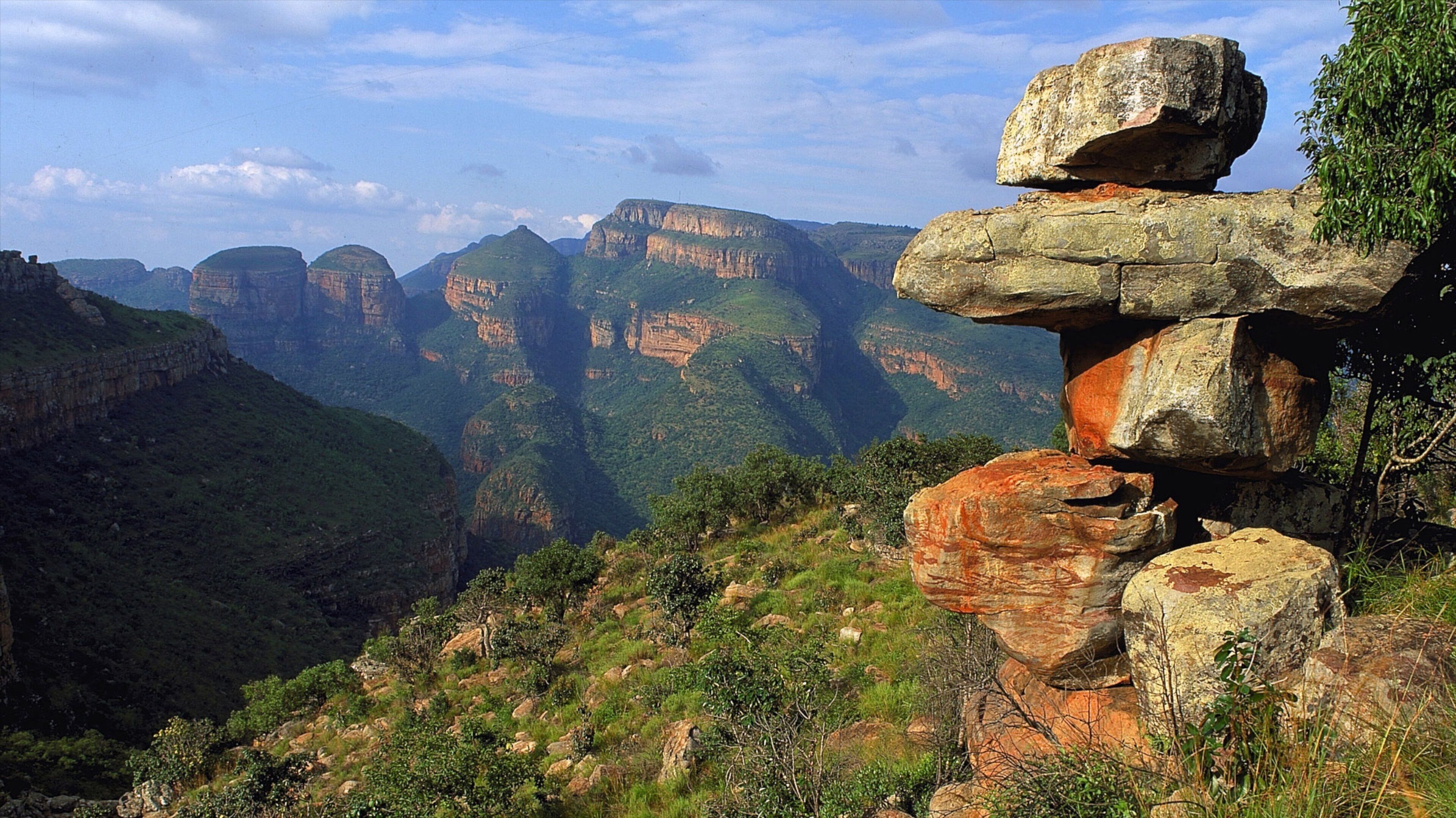 Mpumalanga - Limpopo 设有 風景圖 和 峽谷