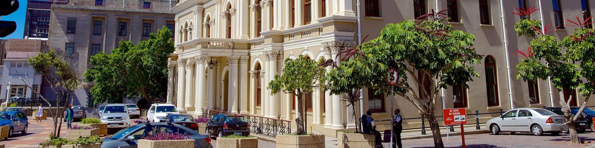 Market Square featuring heritage architecture, a square or plaza and a city