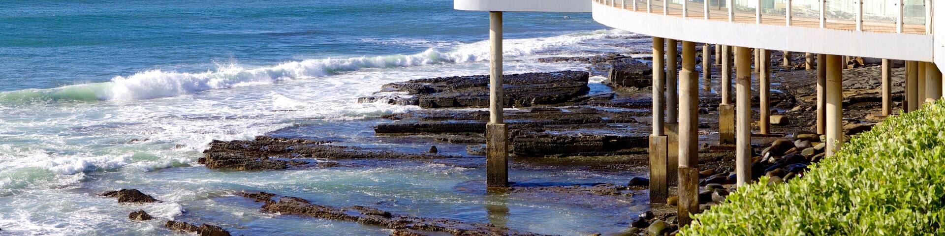 Eastern Beach showing general coastal views, modern architecture and a house
