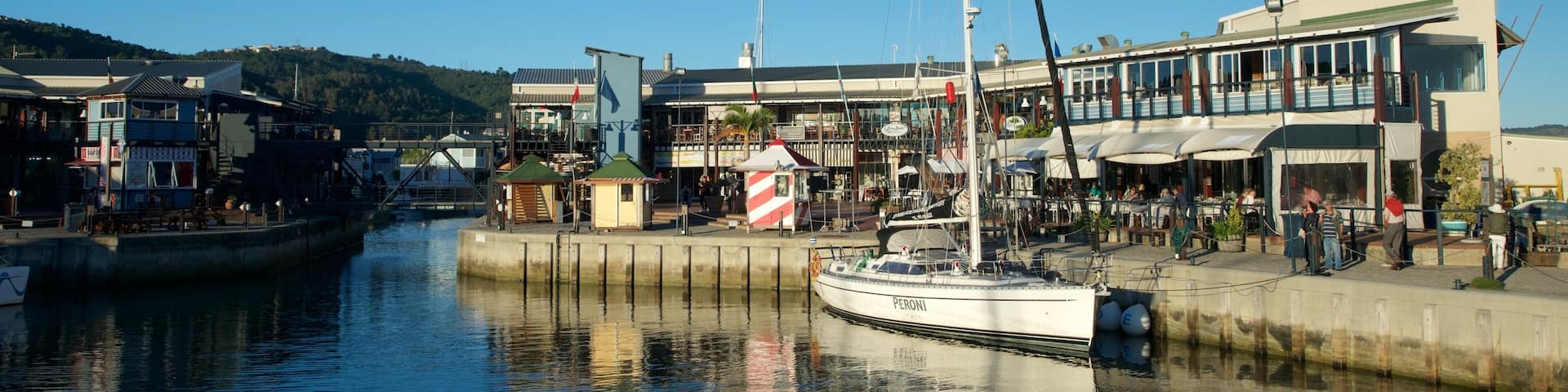 Knysna Quays das einen Bucht oder Hafen, Segeln und KĂŒstenort