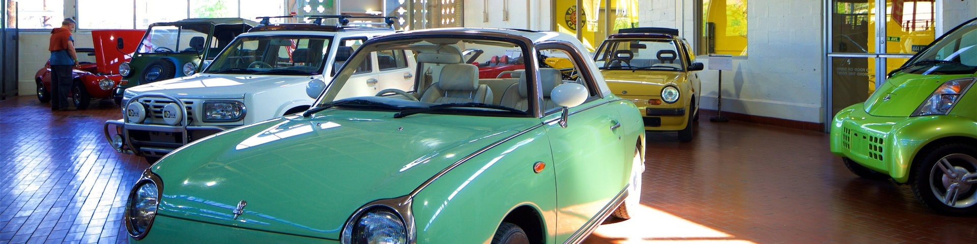 Lane Motor Museum que inclui vistas internas