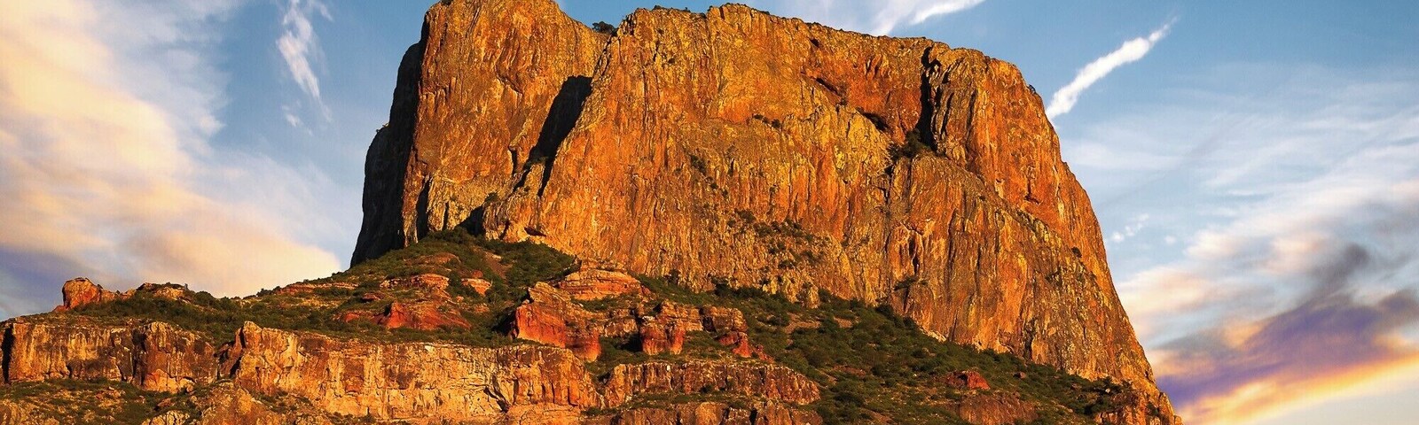 Usually sunset locations are one-directional. Not Big Bend. Wherever you are, there's light and photography and gorgeous untouched landscape in every direction. Camping out there in the stars was a dream - but more on that to follow ;)