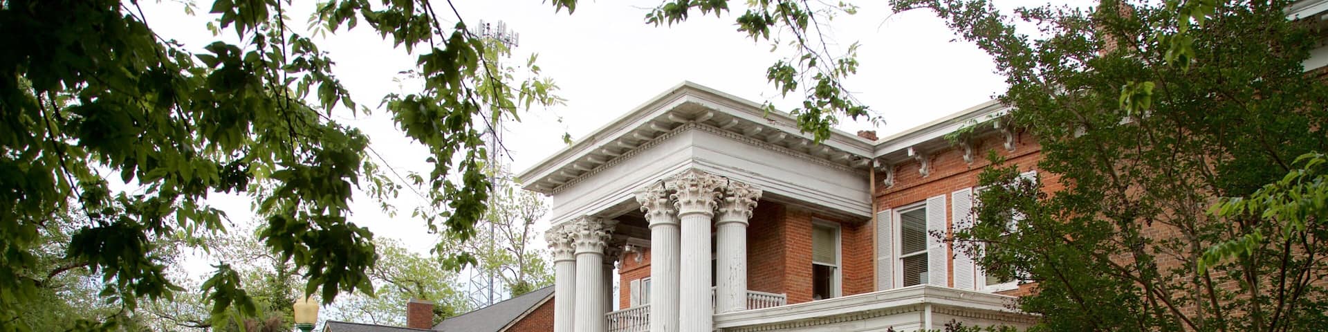 Theater Albany ofreciendo elementos del patrimonio y una casa