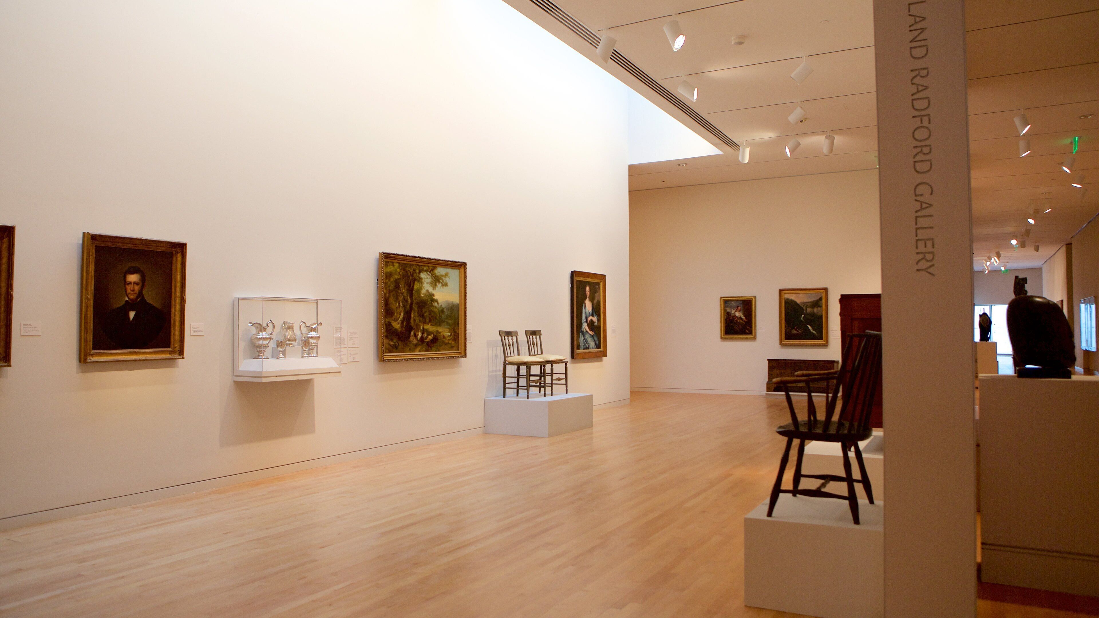 Georgia Museum of Art fasiliteter samt innendørs og kunst