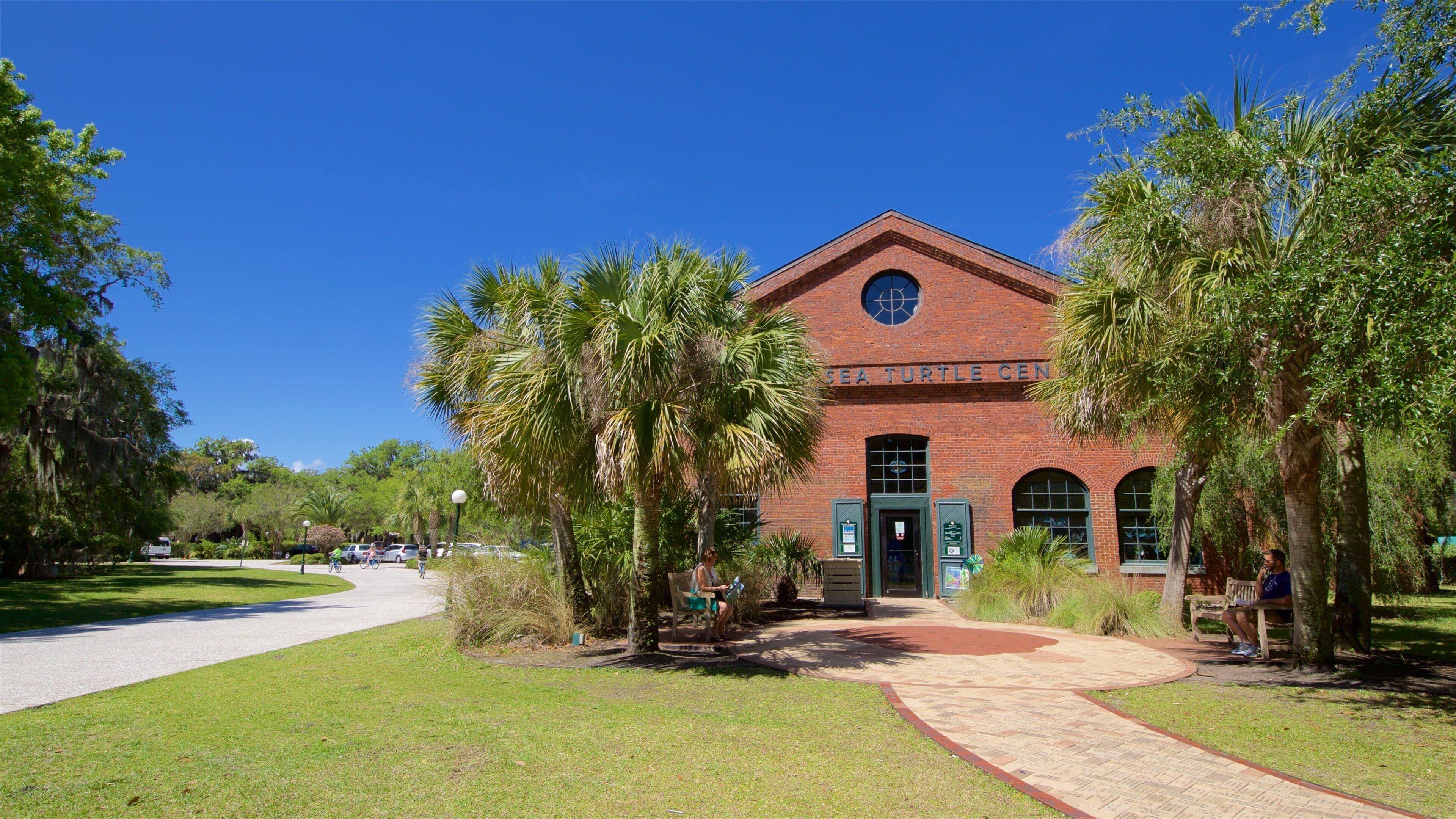 Georgia Sea Turtle Center featuring a park and heritage elements