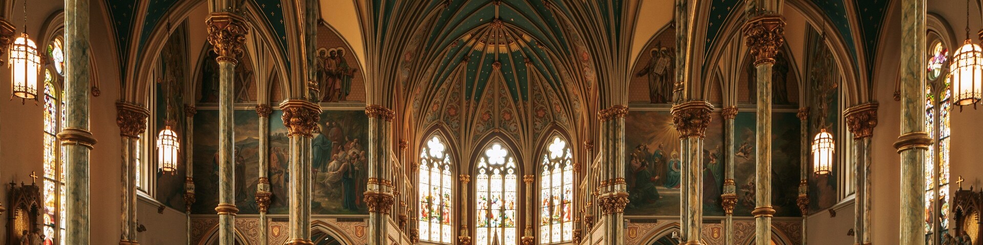 The Cathedral Basilica of St. John the Baptist which includes heritage architecture, interior views and heritage elements