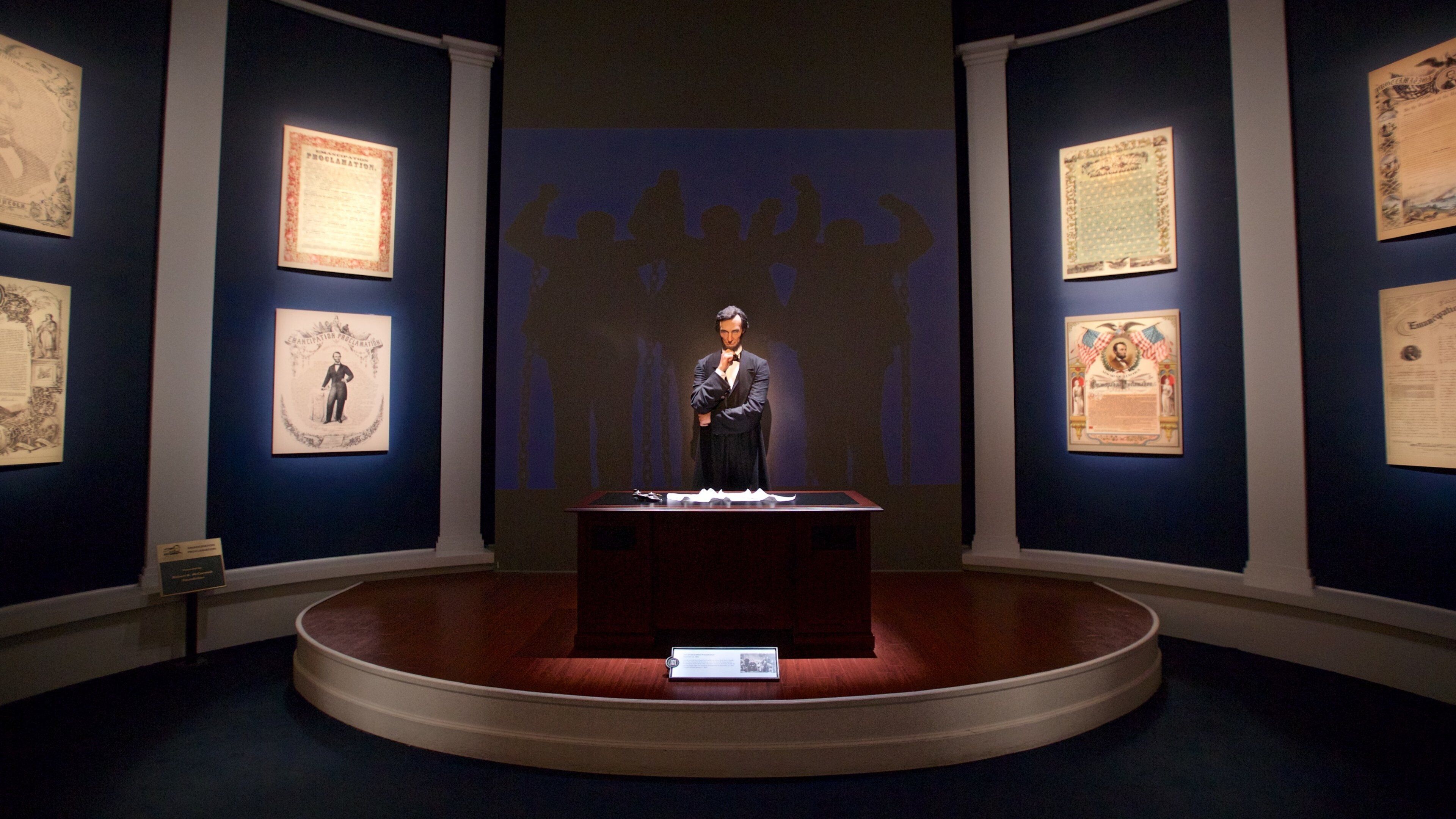 Abraham Lincoln Presidential Library and Museum featuring interior views