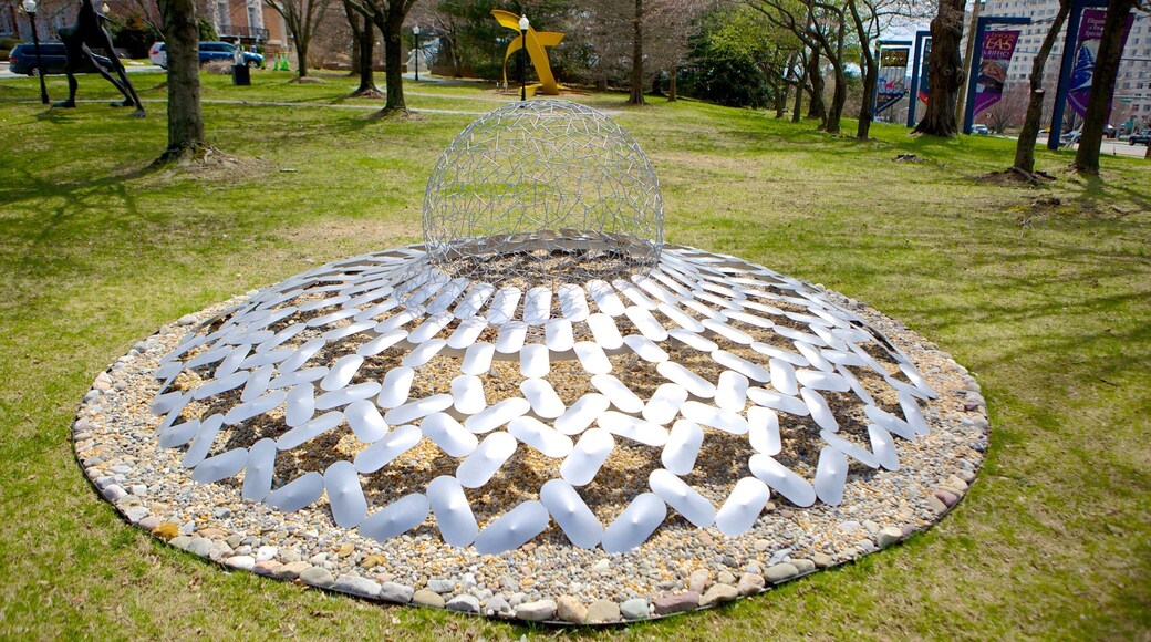 ストラスモア ホール フィーチャー 屋外アート