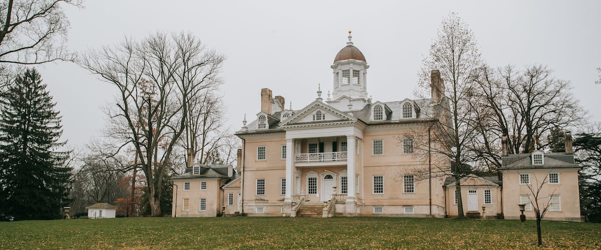 Hampton National Historic Site showing heritage architecture and fall colors