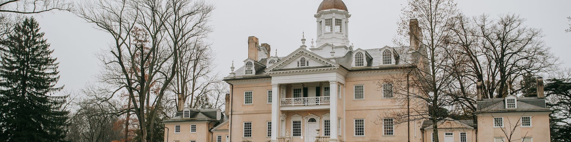 Hampton National Historic Site showing heritage architecture and fall colors